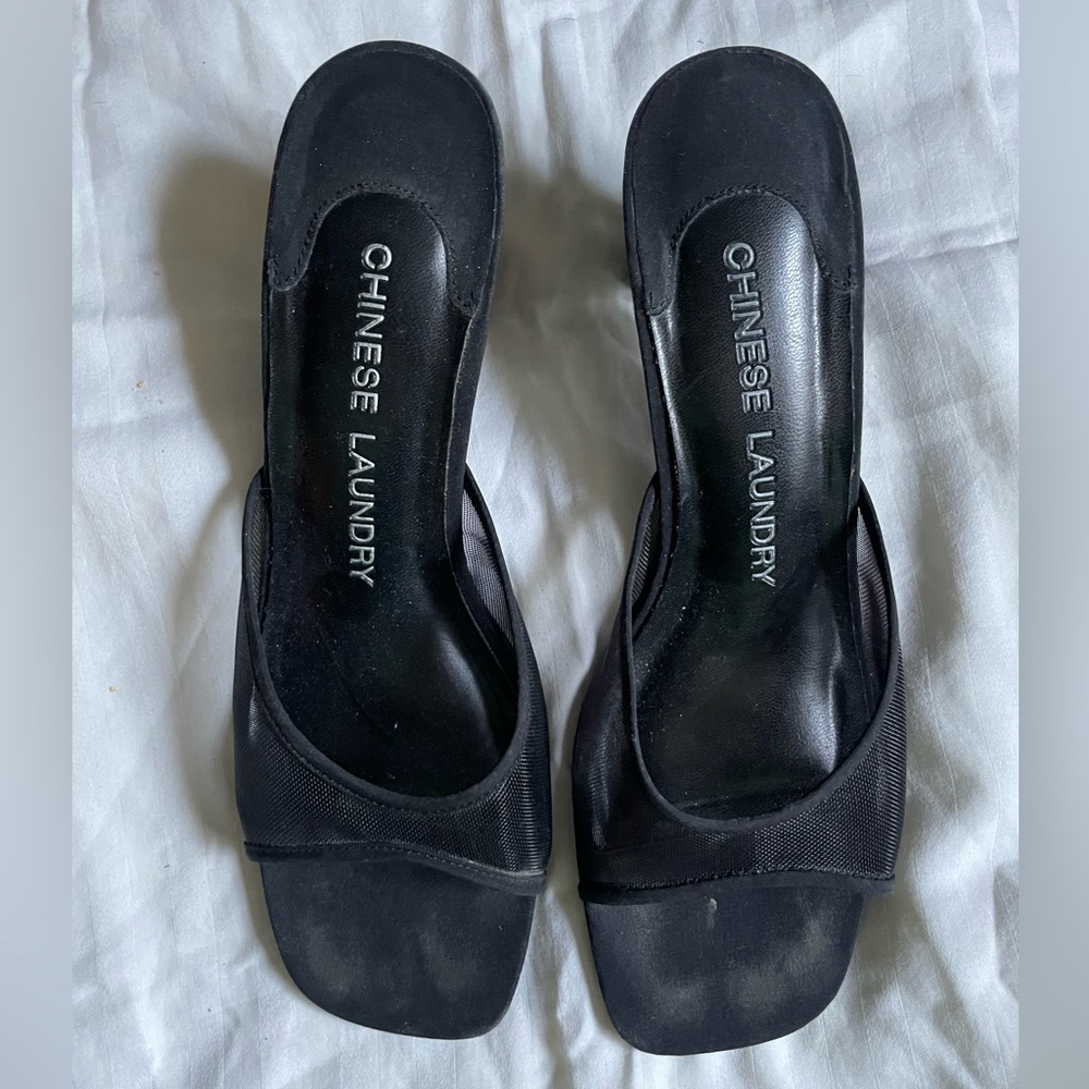Chinese Laundry mesh slip mini heel!
